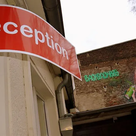 Hostel Backpackers - Self Check-in *