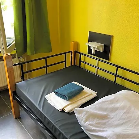 Backpackers - Self Check-in Хостел