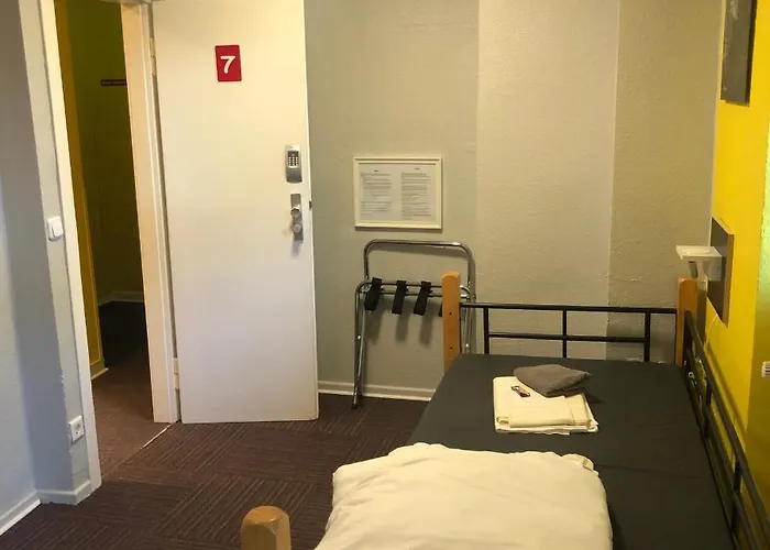 Backpackers - Self Check-in 호스텔