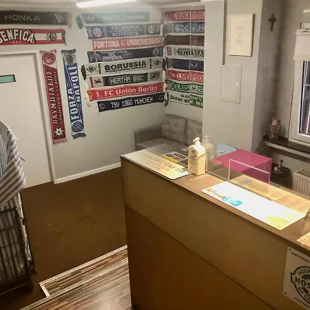 Backpackers - Self Check-in אכסניה דיסלדורף