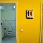 Backpackers - Self Check-in * Düsseldorf