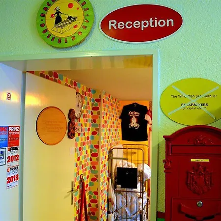 Backpackers - Self Check-in *